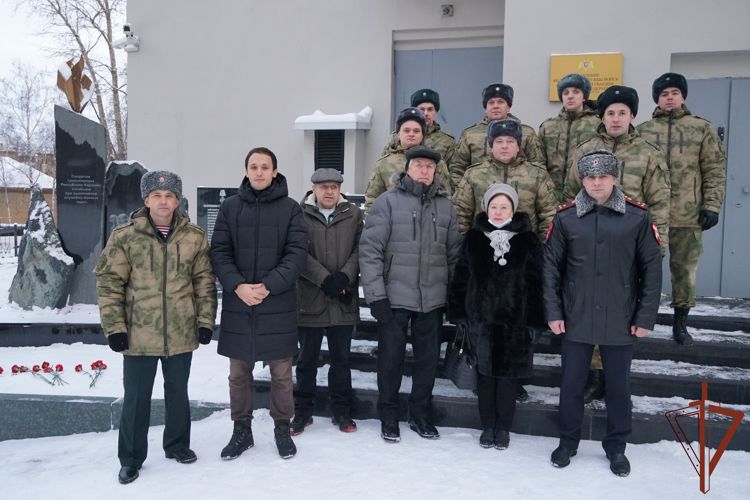 Встреча с родными погибших правоохранителей состоялась в управлении Росгвардии по Карелии
