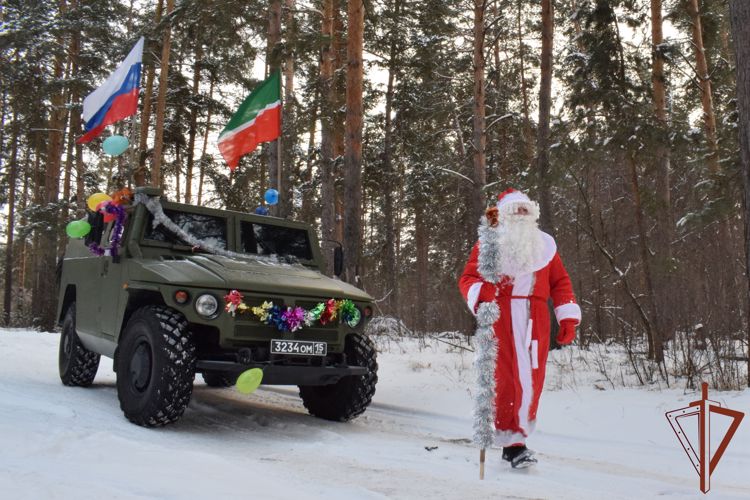 Акция Росгвардии «Дед Мороз специального назначения» стартовала в Республике Татарстан
