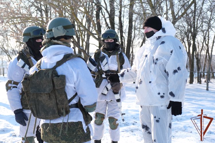 В Белгородской области состоялся полевой выход военно-патриотических клубов памяти погибшего офицера СОБР 