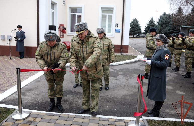 Военный госпиталь Южного округа Росгвардии получил новый комплекс для ПЦР-диагностики