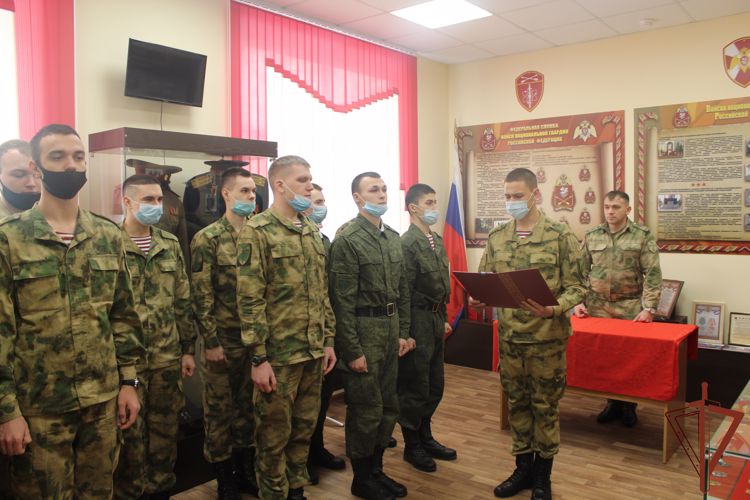 В Сибирском округе Росгвардии проходят мероприятия по случаю Дня Неизвестного солдата
