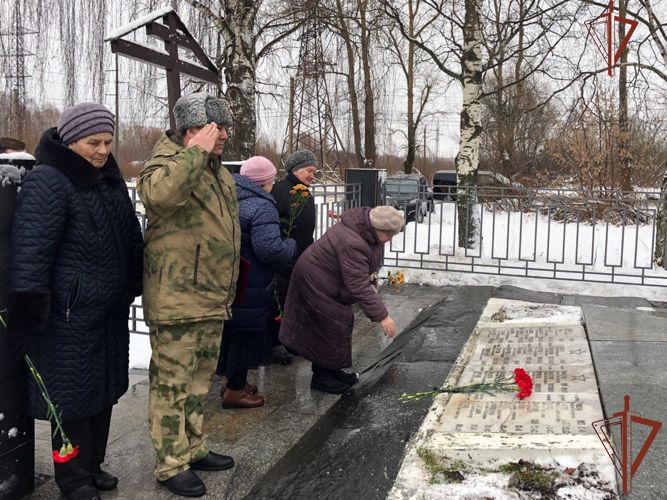 В Твери сотрудники Росгвардии приняли участие в торжественных мероприятиях, посвященных Дню освобождения Калинина