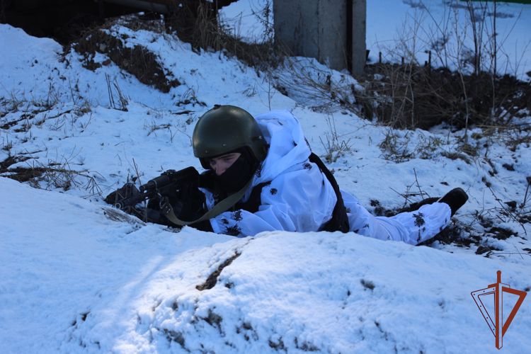 Череповецкий ОМОН Росгвардии отмечает 28-ю годовщину образования