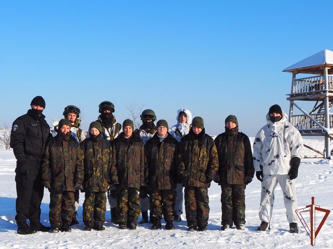 В Белгородской области состоялся полевой выход военно-патриотических клубов памяти погибшего офицера СОБР 