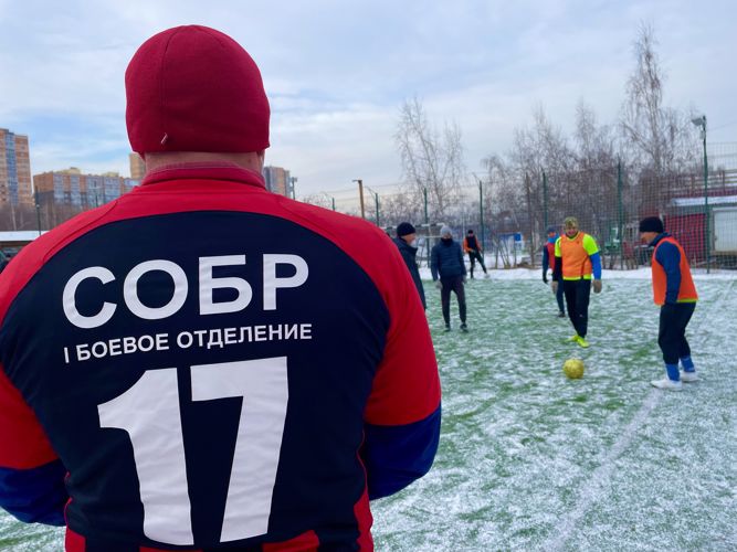 Межведомственный турнир по зимнему мини-футболу памяти погибшего офицера СОБР прошёл в Иркутске