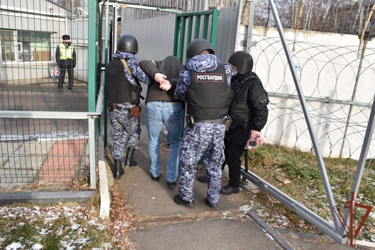 Сотрудники Росгвардии приняли участие в тренировке по защите охраняемого объекта в Подмосковье