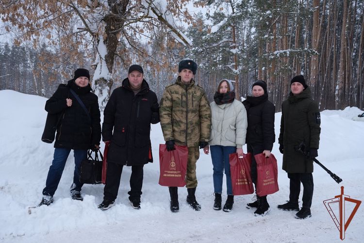 Нижегородским журналистам показали работу инженерных подразделений Росгвардии