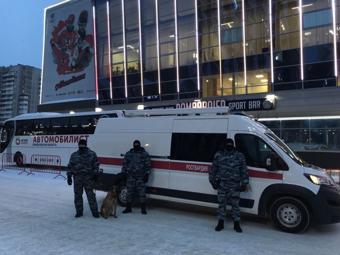Росгвардия обеспечила правопорядок во время проведения матча Континентальной хоккейной лиги в Екатеринбурге