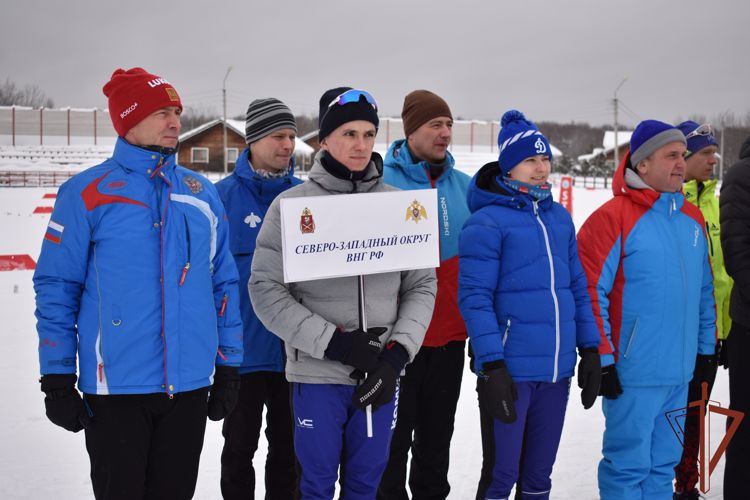 В Сыктывкаре стартовал чемпионат Росгвардии по лыжным гонкам на Кубок олимпийского чемпиона Александра Легкова