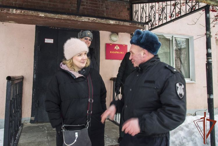 Инженеры екатеринбургского ОМОН Росгвардии  провели  пресс-тур для журналистов «Областного телевидения» (видео)