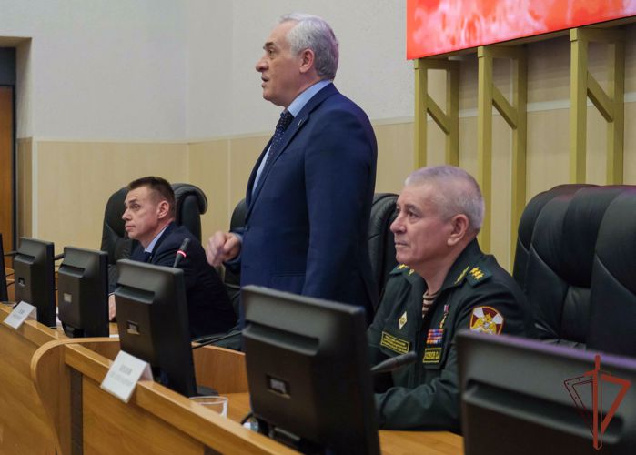 Командующий Уральским округом Росгвардии провёл встречу со студенческой молодежью в Екатеринбурге
