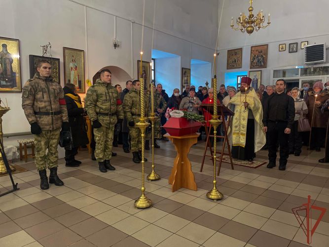 Военнослужащие трехгорновского полка Росгвардии приняли участие в захоронении останков бойца Красной Армии (видео)
