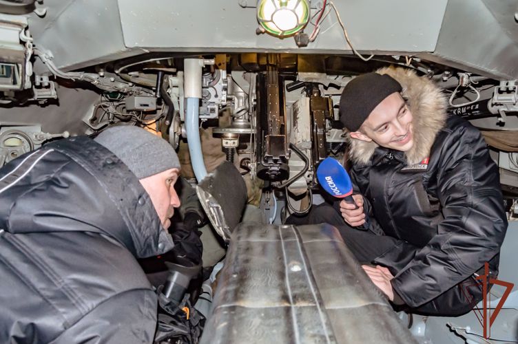 Военнослужащие отряда спецназа «Ратник» Росгвардии показали журналистам работу инженерных подразделений ведомства