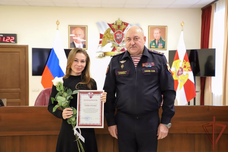 Росгвардия поздравляет журналистов ЦФО с Днем российской печати