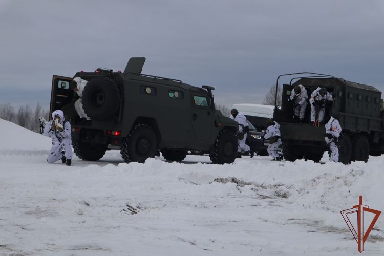 В Ленинградской области Росгвардия провела тактико-специальные учения