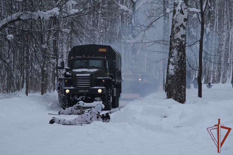 Нижегородским журналистам показали работу инженерных подразделений Росгвардии