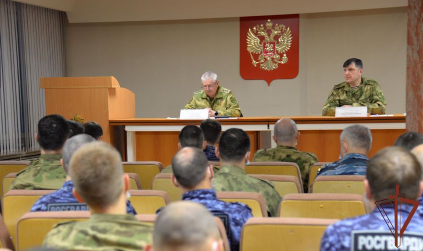В Уральском округе Росгвардии стартовал зимний период подготовки