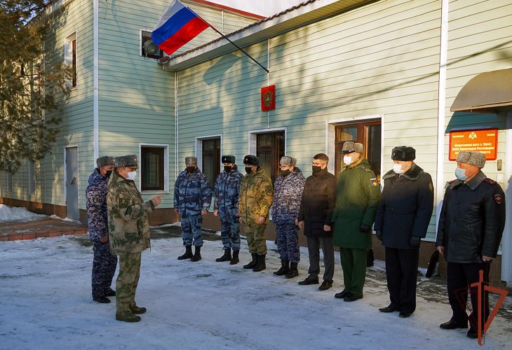 Командующий Приволжским округом проинспектировал Управление Росгвардии по Оренбургской области