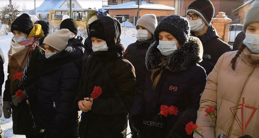 Память Героя России Тимура Мухутдинова почтили в Тюменской области