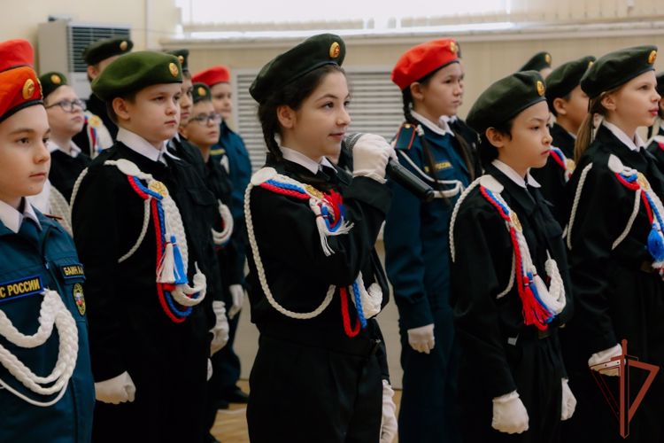 Росгвардейцы принимают участие в ведомственной акции «Неделя мужества» на Урале