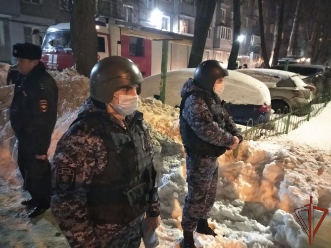 Росгвардия содействует экстренным службам на месте взрыва в Нижнем Новгороде