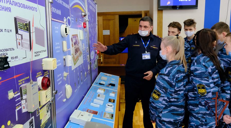 Росгвардейцы Центрального округа провели мероприятия акции  "Неделя мужества"