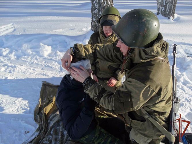 Памяти павших офицеров курганского СОБР Росгвардии посвятили военно-патриотическое мероприятие в Зауралье (видео)