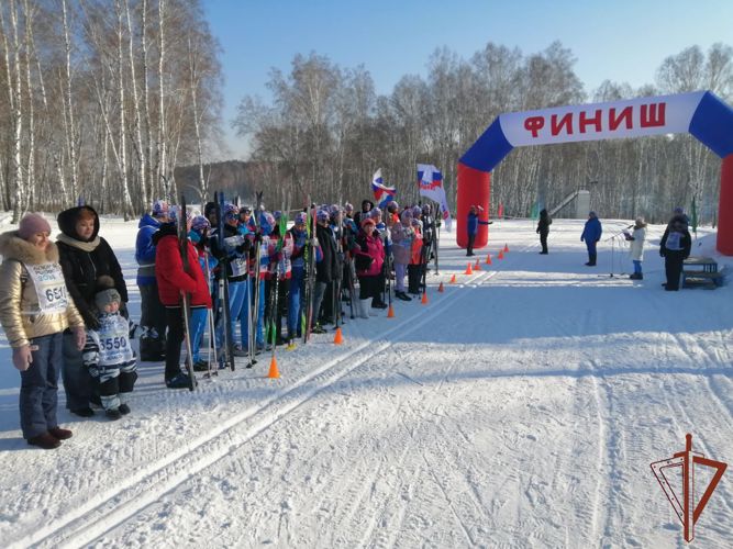 В Сибири росгвардейцы приняли участие во Всероссийском лыжном забеге «Лыжня России - 2022»
