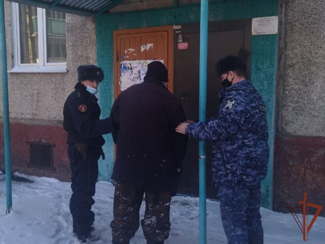 Росгвардейцы оперативно пришли на помощь пожилому жителю Кузбасса