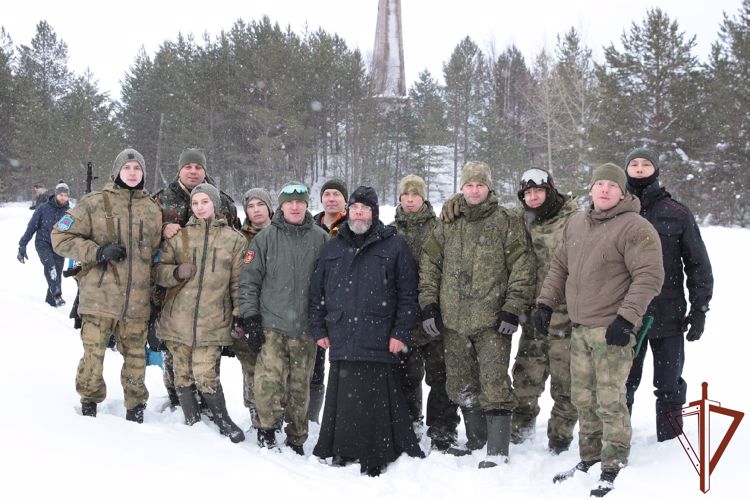 Память жертв Гражданской войны почтили росгвардейцы в Архангельской области