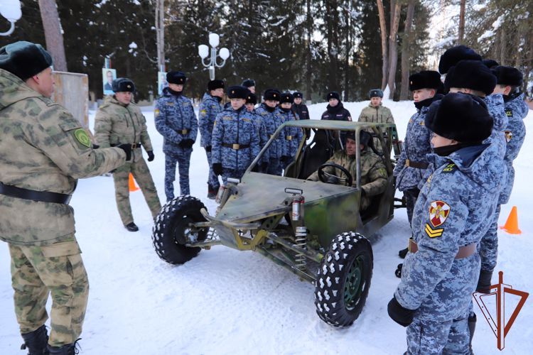 Полевые сборы проведены с воспитанниками Пермского кадетского училища Росгвардии (видео)