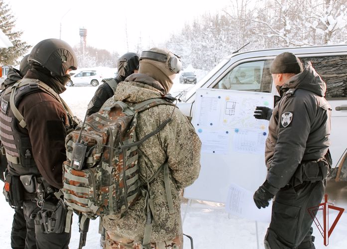 Спецподразделения Росгвардии приняли участие в антитеррористических учениях в Республике Коми