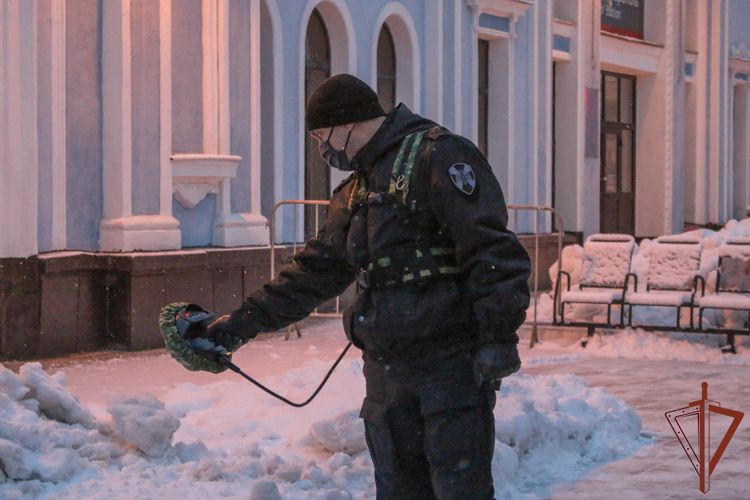 Росгвардейцы обеспечивают правопорядок в рамках работы передвижного музея «Поезд Победы» в Ставрополе 