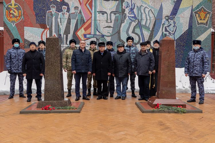 В Москве росгвардейцы почтили память погибших сослуживцев
