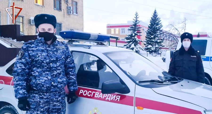 Сотрудники Росгвардии в Марий Эл оказали доврачебную помощь гражданину
