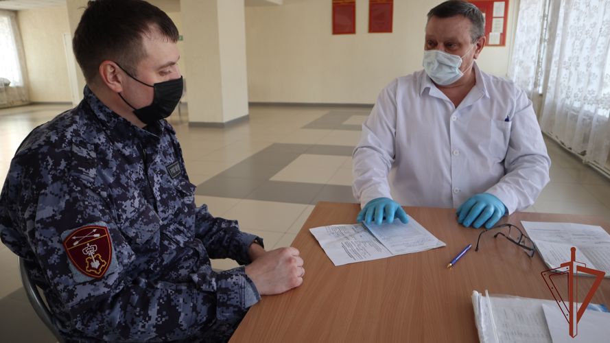 Росгвардейцы приняли участие в межведомственной донорской акции в Красноярске