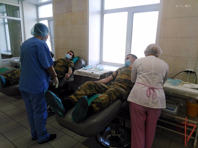 Росгвардейцы пополнили банк донорской крови медучреждений Зауралья (видео)