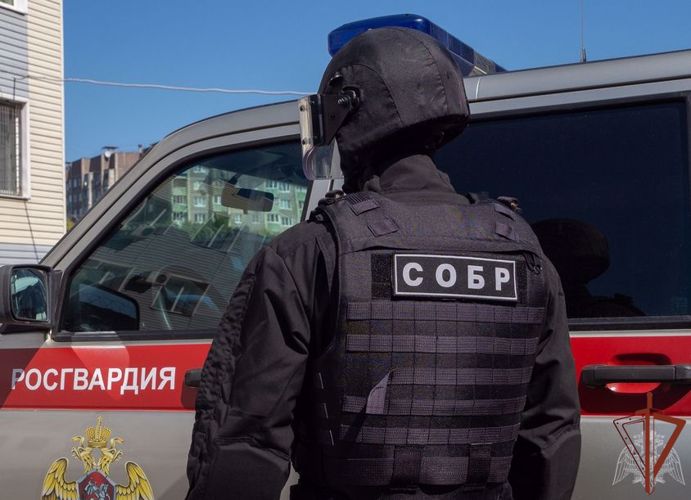При участии саратовского СОБР «Волкодав» задержан подозреваемый в серии подъездных грабежей