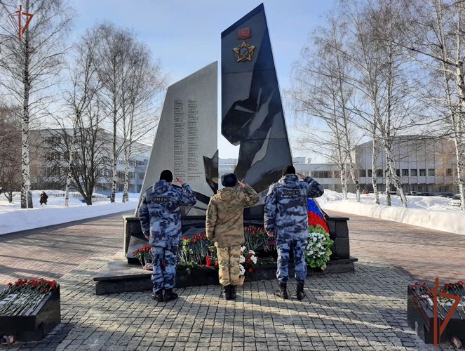 Росгвардейцы Центрального округа приняли участие в мероприятиях к годовщине вывода советских войск из Афганистана