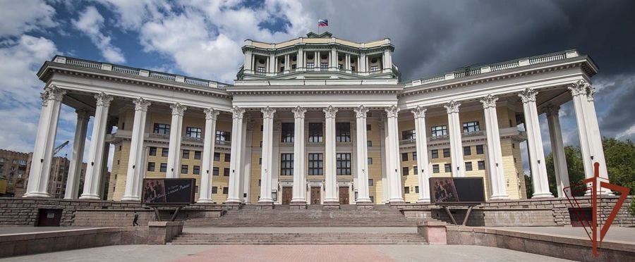 Генерал армии Виктор Золотов принял участие в торжественном вечере, посвященном Дню защитника Отечества