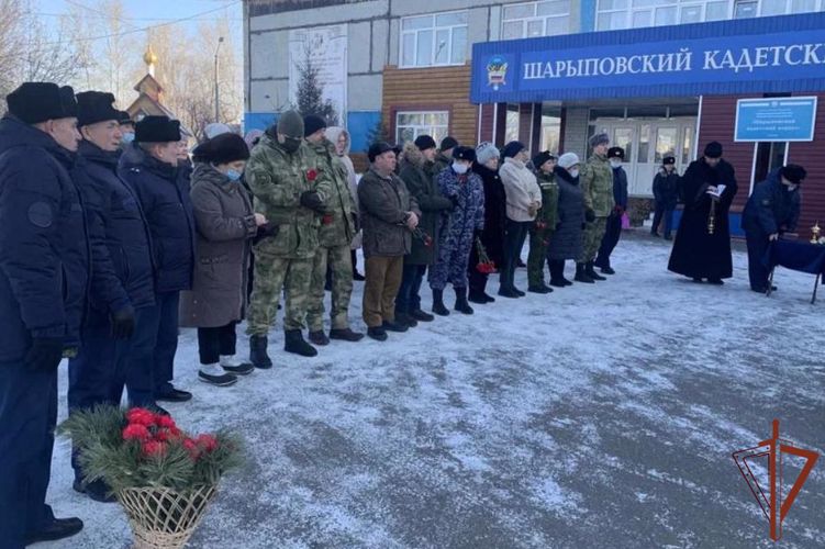  Торжественное открытие мемориальной доски памяти погибшего спецназовца состоялось в Красноярском крае