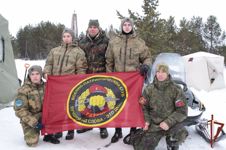 Память жертв Гражданской войны почтили росгвардейцы в Архангельской области
