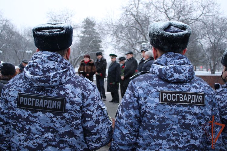 Росгвардейцы почтили память воинов-интернационалистов в Нальчике