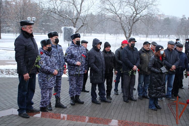 Росгвардейцы почтили память воинов-интернационалистов в Нальчике 