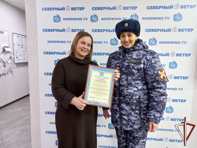 Росгвардия поздравила со Всемирным Днем радио руководителей ведущих радиокомпаний на Ямале