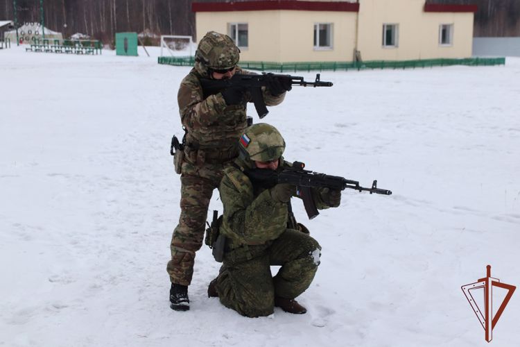 Росгвардейцы Уральского округа провели праздничные мероприятия ко Дню защитника Отечества