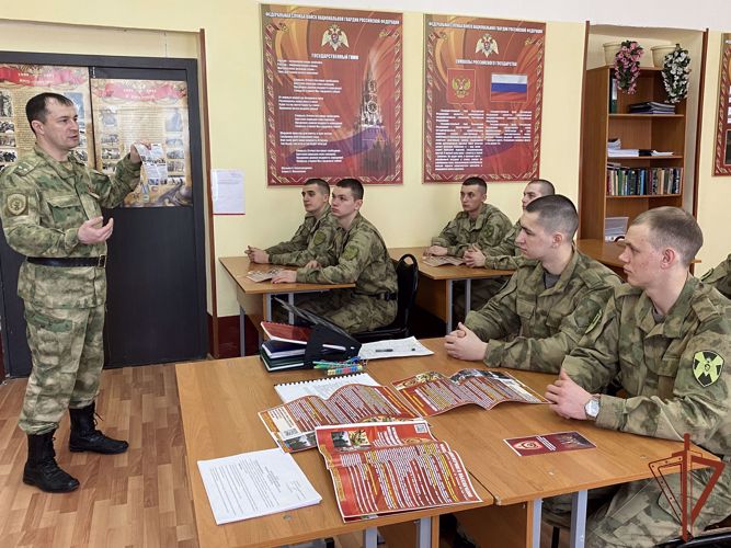 В ОДОН имени Дзержинского стажируются курсанты Пермского военного института Росгвардии