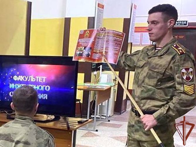 В ОДОН имени Дзержинского стажируются курсанты Пермского военного института Росгвардии