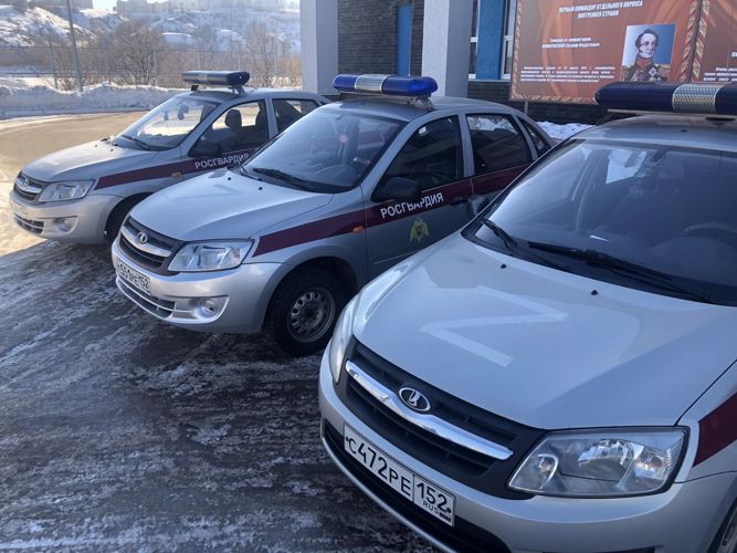Сотрудники Росгвардии в Нижнем Новгороде поддержали акцию «Своих не бросаем»