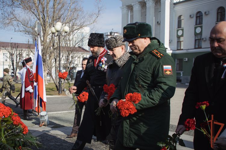 Росгвардейцы приняли участие в мероприятии по случаю годовщины воссоединения Крыма с Россией